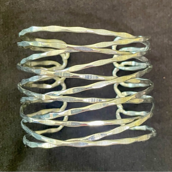 Silver cuff bracelet never worn adjustable - Picture 3 of 6